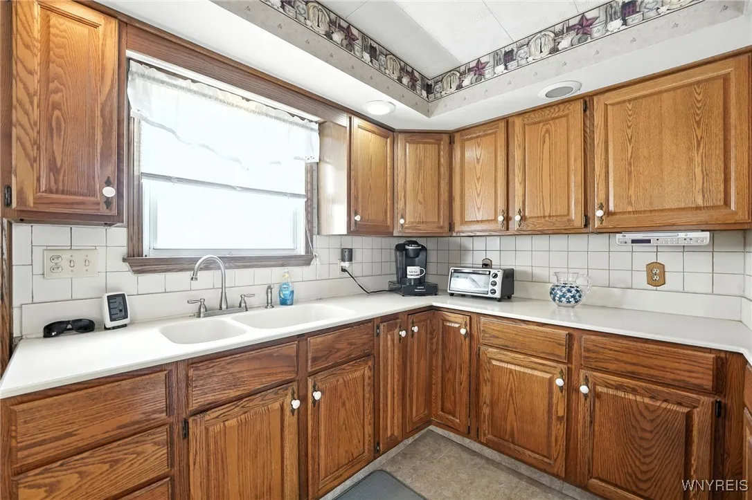 243 Edgewood Avenue, Tonawanda, New York 14223, Tonawanda, New York 14223, 3 Bedrooms Bedrooms, 7 Rooms Rooms,1 BathroomBathrooms,Residential,For Sale,243 Edgewood Avenue, Tonawanda, New York 14223,B1628579