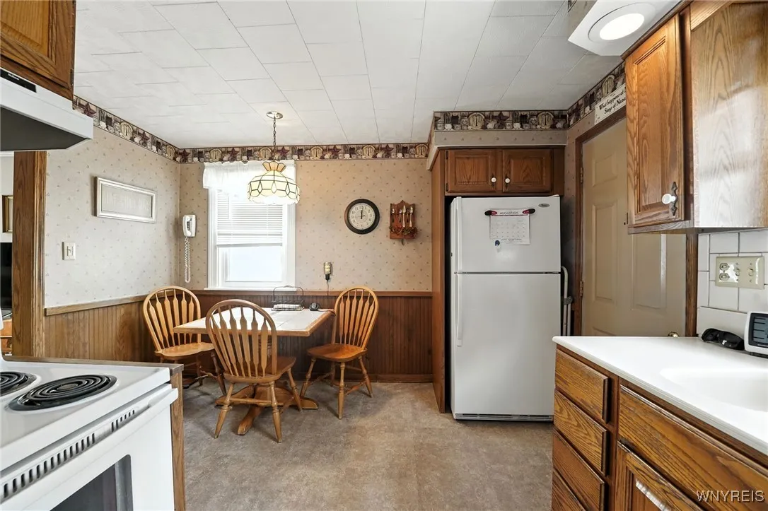 243 Edgewood Avenue, Tonawanda, New York 14223, Tonawanda, New York 14223, 3 Bedrooms Bedrooms, 7 Rooms Rooms,1 BathroomBathrooms,Residential,For Sale,243 Edgewood Avenue, Tonawanda, New York 14223,B1628579