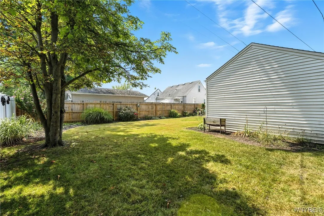 243 Edgewood Avenue, Tonawanda, New York 14223, Tonawanda, New York 14223, 3 Bedrooms Bedrooms, 7 Rooms Rooms,1 BathroomBathrooms,Residential,For Sale,243 Edgewood Avenue, Tonawanda, New York 14223,B1628579