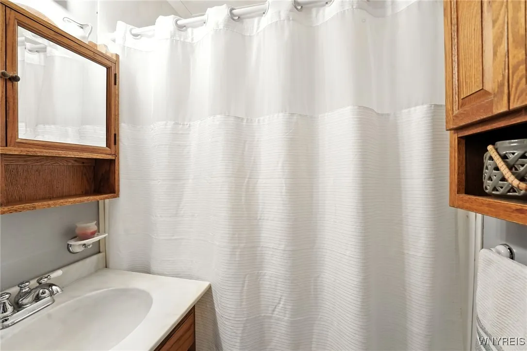 243 Edgewood Avenue, Tonawanda, New York 14223, Tonawanda, New York 14223, 3 Bedrooms Bedrooms, 7 Rooms Rooms,1 BathroomBathrooms,Residential,For Sale,243 Edgewood Avenue, Tonawanda, New York 14223,B1628579