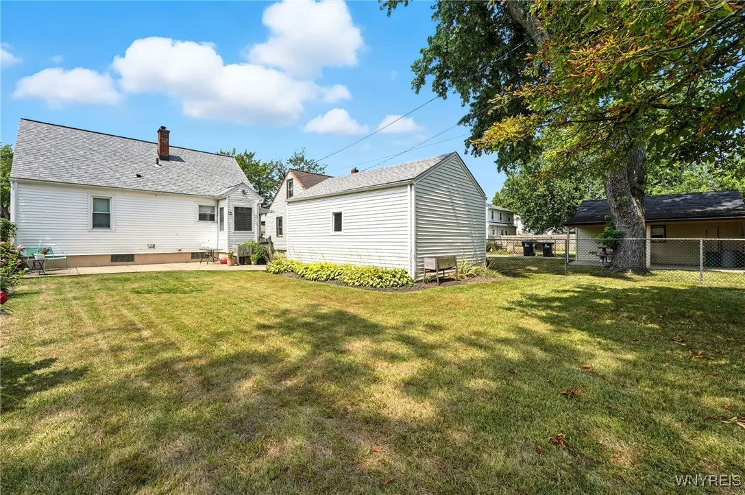 243 Edgewood Avenue, Tonawanda, New York 14223, Tonawanda, New York 14223, 3 Bedrooms Bedrooms, 7 Rooms Rooms,1 BathroomBathrooms,Residential,For Sale,243 Edgewood Avenue, Tonawanda, New York 14223,B1628579