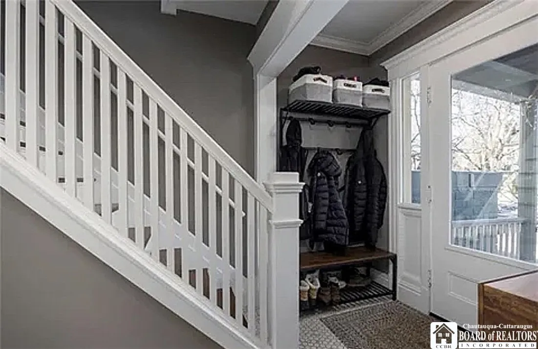84 Manchester Place, Buffalo, New York 14213, Buffalo, New York 14213, 7 Bedrooms Bedrooms, ,3 BathroomsBathrooms,Residential,For Sale,84 Manchester Place, Buffalo, New York 14213,R1630153