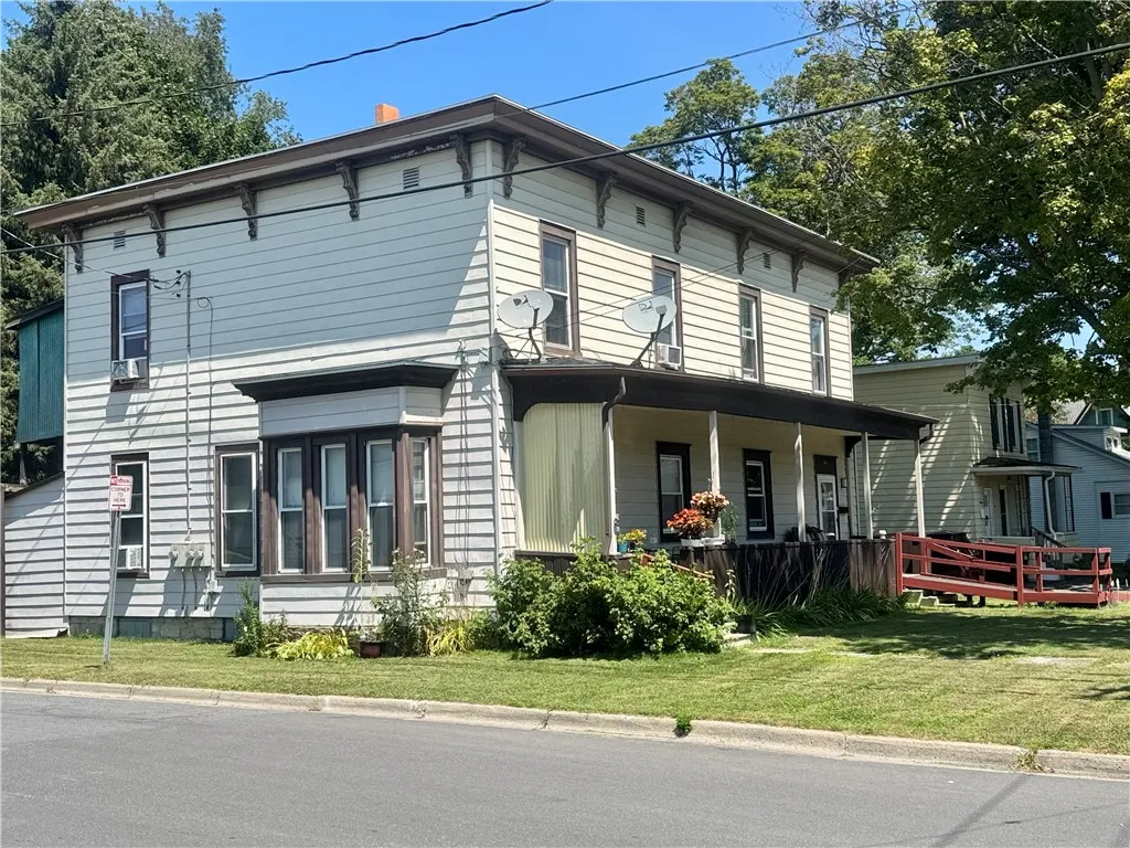 68 River Street 66, Oneonta, New York 13820, Oneonta, New York 13820, 5 Bedrooms Bedrooms, ,3 BathroomsBathrooms,Residential,Closed,68 River Street 66, Oneonta, New York 13820,0,R1630045