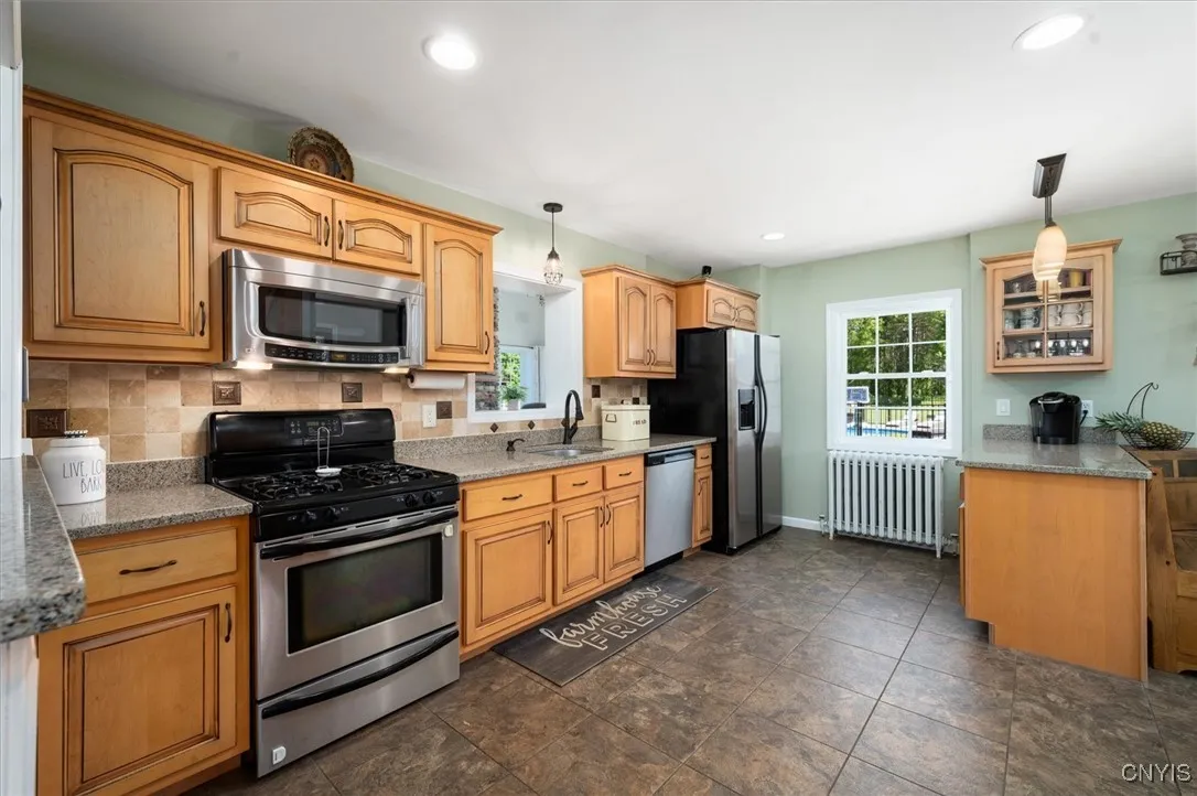 3413 Center Street, Verona, New York 13054, Verona, New York 13054, 4 Bedrooms Bedrooms, 9 Rooms Rooms,2 BathroomsBathrooms,Residential,Closed,3413 Center Street, Verona, New York 13054,0,S1630179