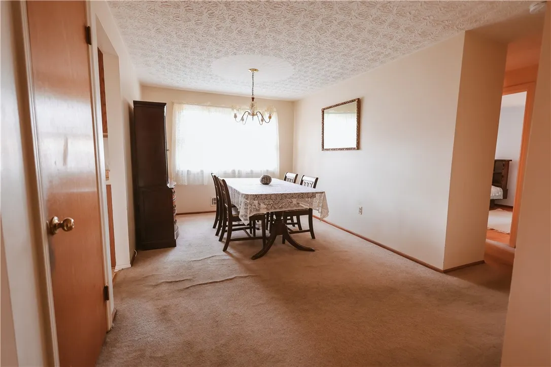 106 Stone Fence Road, Greece, New York 14626, Greece, New York 14626, 3 Bedrooms Bedrooms, 7 Rooms Rooms,1 BathroomBathrooms,Residential,Closed,106 Stone Fence Road, Greece, New York 14626,0,R1630204