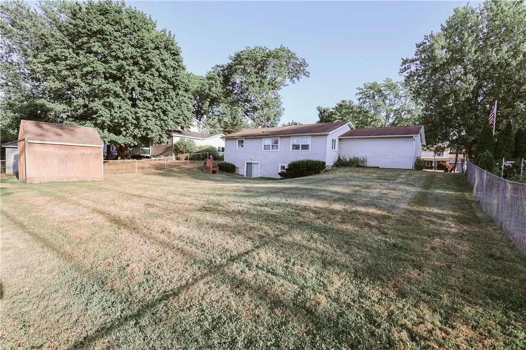 106 Stone Fence Road, Greece, New York 14626, Greece, New York 14626, 3 Bedrooms Bedrooms, 7 Rooms Rooms,1 BathroomBathrooms,Residential,Closed,106 Stone Fence Road, Greece, New York 14626,0,R1630204