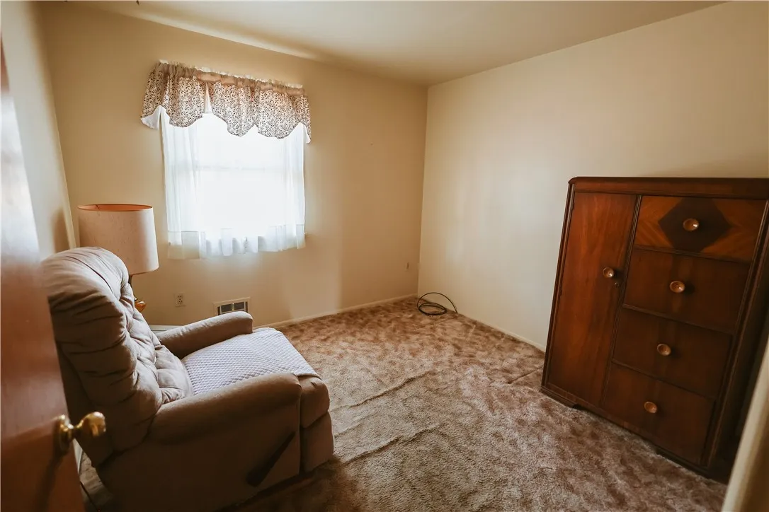 106 Stone Fence Road, Greece, New York 14626, Greece, New York 14626, 3 Bedrooms Bedrooms, 7 Rooms Rooms,1 BathroomBathrooms,Residential,Closed,106 Stone Fence Road, Greece, New York 14626,0,R1630204