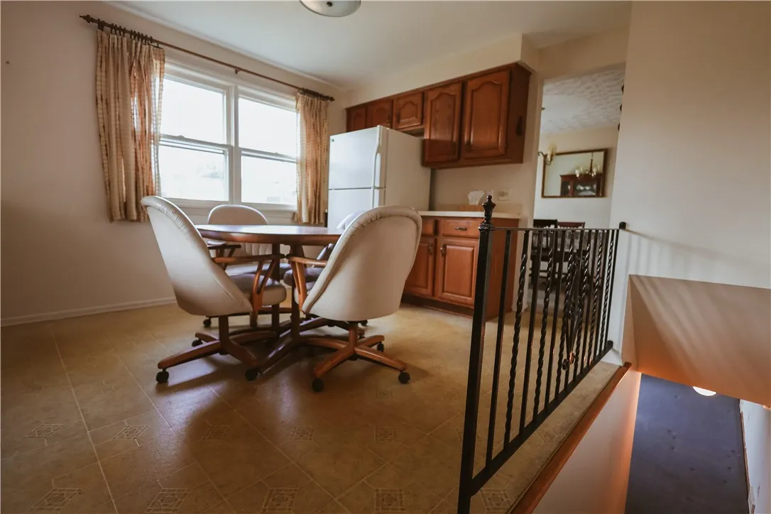 106 Stone Fence Road, Greece, New York 14626, Greece, New York 14626, 3 Bedrooms Bedrooms, 7 Rooms Rooms,1 BathroomBathrooms,Residential,Closed,106 Stone Fence Road, Greece, New York 14626,0,R1630204