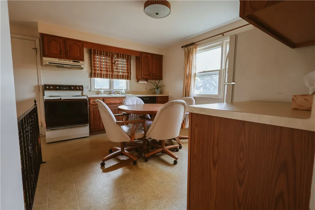 106 Stone Fence Road, Greece, New York 14626, Greece, New York 14626, 3 Bedrooms Bedrooms, 7 Rooms Rooms,1 BathroomBathrooms,Residential,Closed,106 Stone Fence Road, Greece, New York 14626,0,R1630204