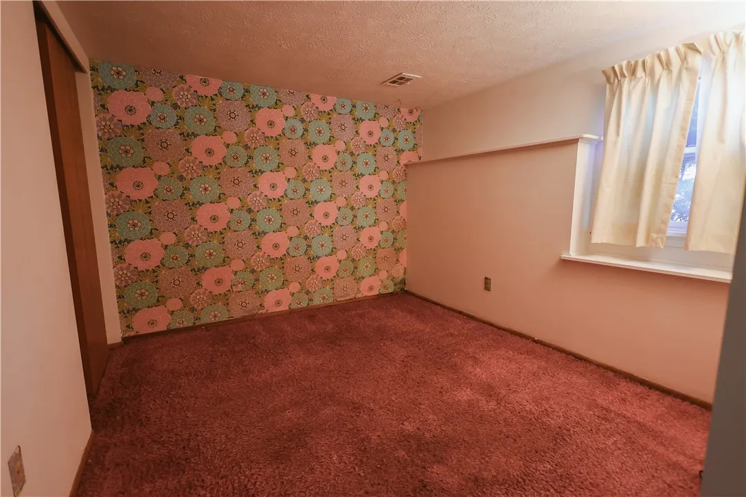 106 Stone Fence Road, Greece, New York 14626, Greece, New York 14626, 3 Bedrooms Bedrooms, 7 Rooms Rooms,1 BathroomBathrooms,Residential,Closed,106 Stone Fence Road, Greece, New York 14626,0,R1630204