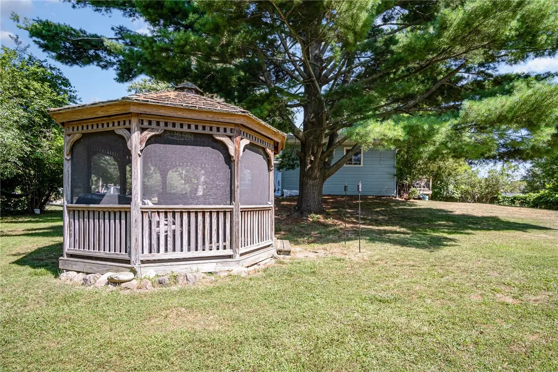 2201 W Henrietta Road, Brighton, New York 14623, Brighton, New York 14623, 3 Bedrooms Bedrooms, 6 Rooms Rooms,1 BathroomBathrooms,Residential,Closed,2201 W Henrietta Road, Brighton, New York 14623,0,R1629689