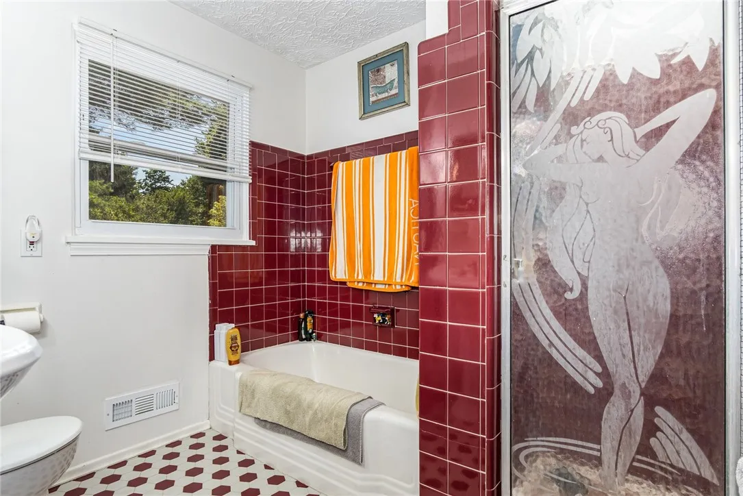 2201 W Henrietta Road, Brighton, New York 14623, Brighton, New York 14623, 3 Bedrooms Bedrooms, 6 Rooms Rooms,1 BathroomBathrooms,Residential,Closed,2201 W Henrietta Road, Brighton, New York 14623,0,R1629689