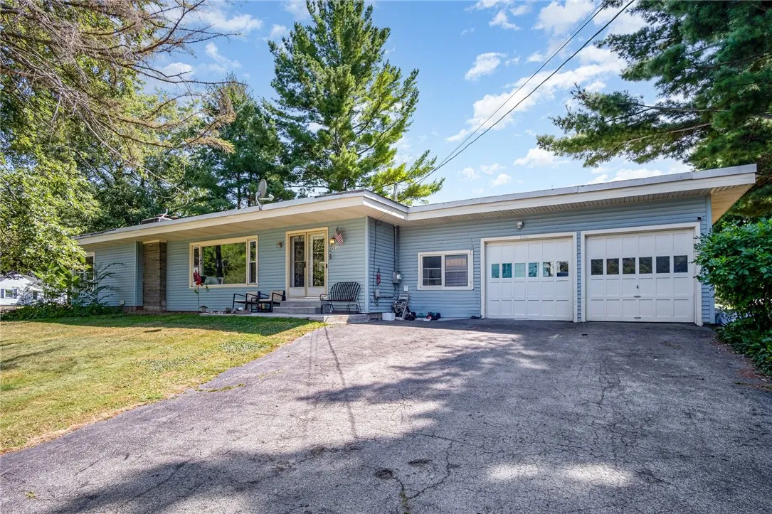 2201 W Henrietta Road, Brighton, New York 14623, Brighton, New York 14623, 3 Bedrooms Bedrooms, 6 Rooms Rooms,1 BathroomBathrooms,Residential,Closed,2201 W Henrietta Road, Brighton, New York 14623,0,R1629689