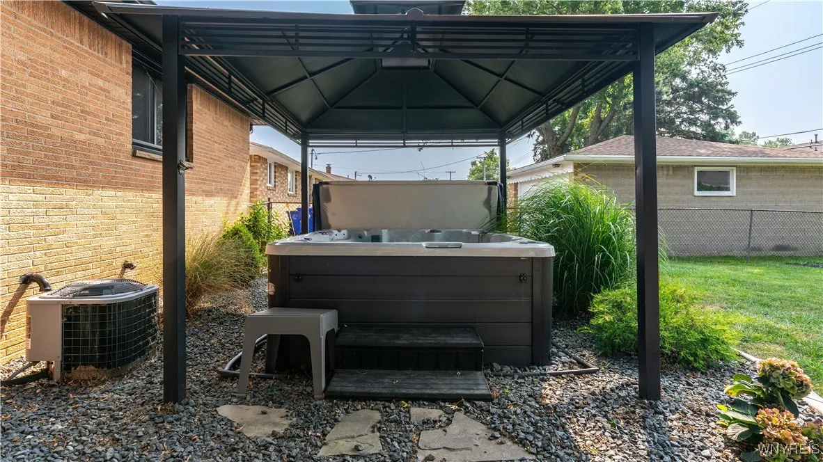 187 Elmsford Drive, West Seneca, New York 14224, West Seneca, New York 14224, 3 Bedrooms Bedrooms, 6 Rooms Rooms,1 BathroomBathrooms,Residential,Closed,187 Elmsford Drive, West Seneca, New York 14224,0,B1629528