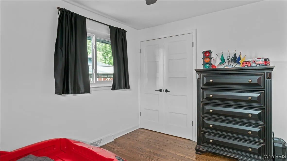 187 Elmsford Drive, West Seneca, New York 14224, West Seneca, New York 14224, 3 Bedrooms Bedrooms, 6 Rooms Rooms,1 BathroomBathrooms,Residential,Closed,187 Elmsford Drive, West Seneca, New York 14224,0,B1629528