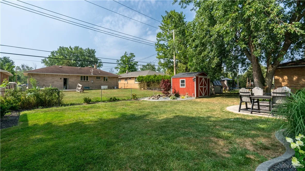 187 Elmsford Drive, West Seneca, New York 14224, West Seneca, New York 14224, 3 Bedrooms Bedrooms, 6 Rooms Rooms,1 BathroomBathrooms,Residential,Closed,187 Elmsford Drive, West Seneca, New York 14224,0,B1629528