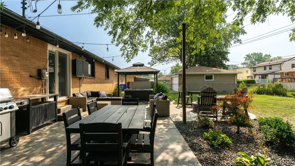 187 Elmsford Drive, West Seneca, New York 14224, West Seneca, New York 14224, 3 Bedrooms Bedrooms, 6 Rooms Rooms,1 BathroomBathrooms,Residential,Closed,187 Elmsford Drive, West Seneca, New York 14224,0,B1629528