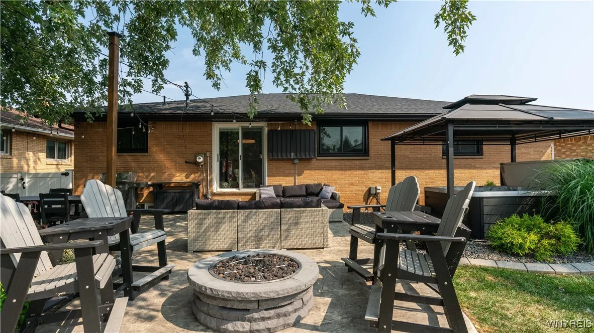 187 Elmsford Drive, West Seneca, New York 14224, West Seneca, New York 14224, 3 Bedrooms Bedrooms, 6 Rooms Rooms,1 BathroomBathrooms,Residential,Closed,187 Elmsford Drive, West Seneca, New York 14224,0,B1629528