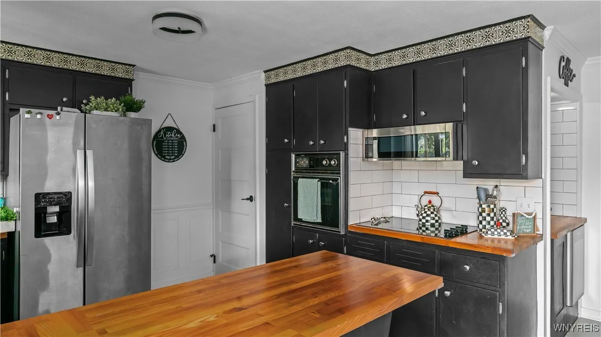 187 Elmsford Drive, West Seneca, New York 14224, West Seneca, New York 14224, 3 Bedrooms Bedrooms, 6 Rooms Rooms,1 BathroomBathrooms,Residential,Closed,187 Elmsford Drive, West Seneca, New York 14224,0,B1629528