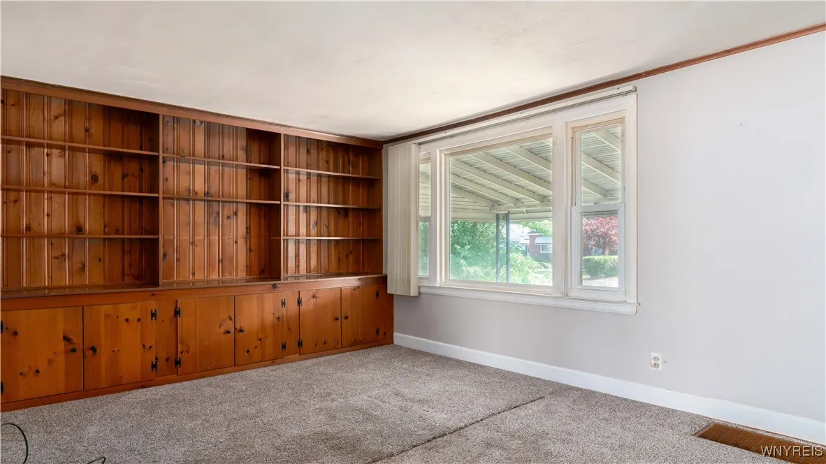 88 Clearvale Drive, Cheektowaga, New York 14225, Cheektowaga, New York 14225, 2 Bedrooms Bedrooms, 6 Rooms Rooms,1 BathroomBathrooms,Residential,Closed,88 Clearvale Drive, Cheektowaga, New York 14225,0,B1629995
