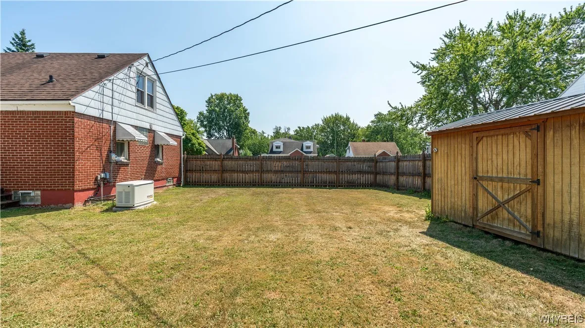 88 Clearvale Drive, Cheektowaga, New York 14225, Cheektowaga, New York 14225, 2 Bedrooms Bedrooms, 6 Rooms Rooms,1 BathroomBathrooms,Residential,Closed,88 Clearvale Drive, Cheektowaga, New York 14225,0,B1629995