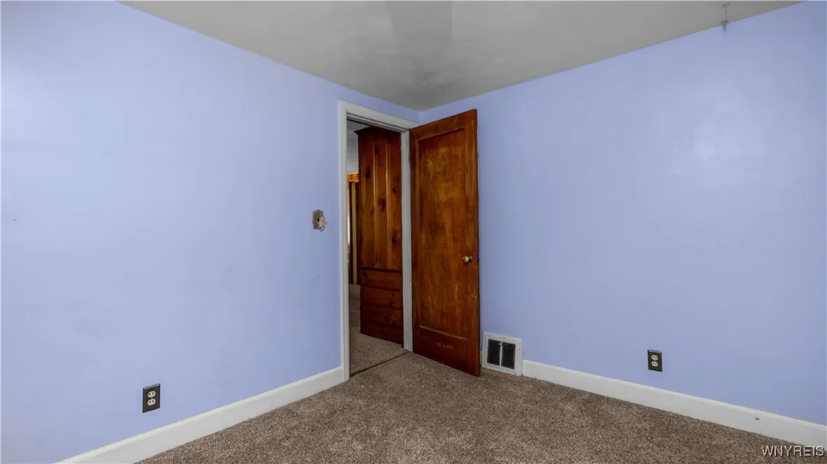 88 Clearvale Drive, Cheektowaga, New York 14225, Cheektowaga, New York 14225, 2 Bedrooms Bedrooms, 6 Rooms Rooms,1 BathroomBathrooms,Residential,Closed,88 Clearvale Drive, Cheektowaga, New York 14225,0,B1629995