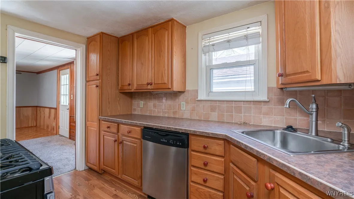 88 Clearvale Drive, Cheektowaga, New York 14225, Cheektowaga, New York 14225, 2 Bedrooms Bedrooms, 6 Rooms Rooms,1 BathroomBathrooms,Residential,Closed,88 Clearvale Drive, Cheektowaga, New York 14225,0,B1629995