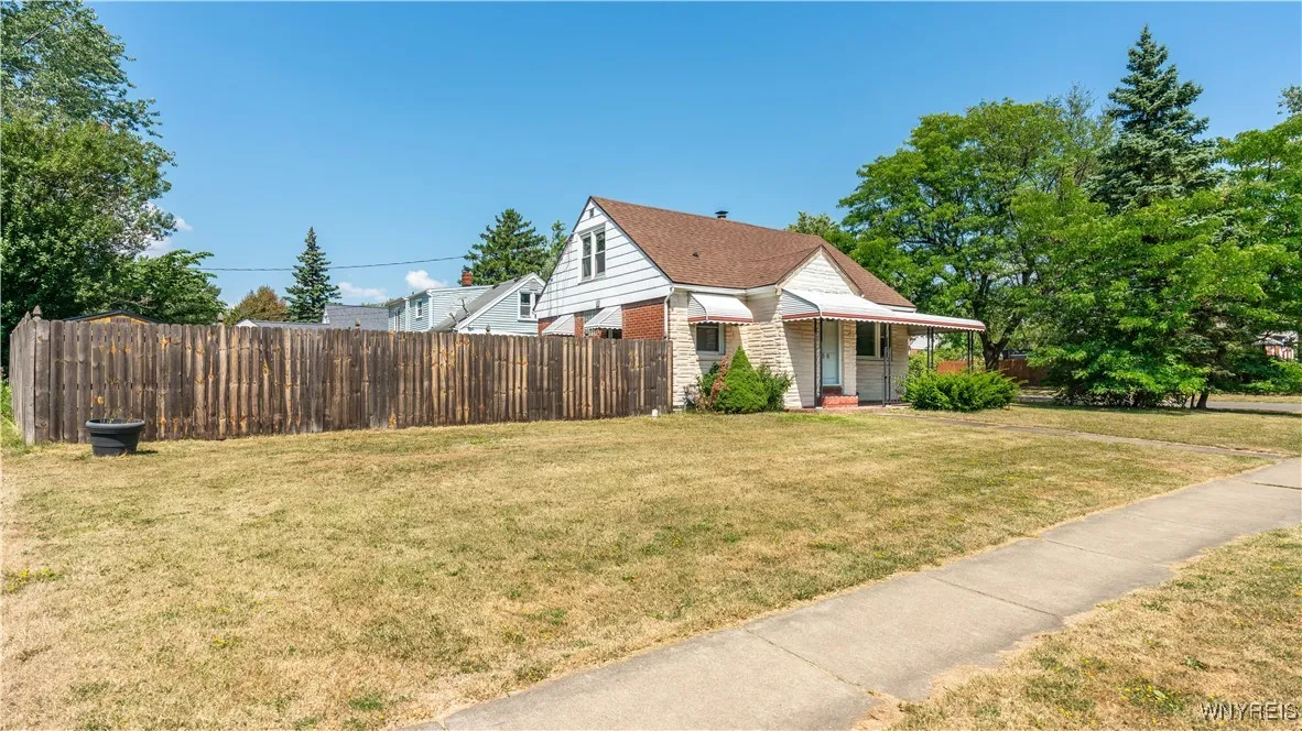 88 Clearvale Drive, Cheektowaga, New York 14225, Cheektowaga, New York 14225, 2 Bedrooms Bedrooms, 6 Rooms Rooms,1 BathroomBathrooms,Residential,Closed,88 Clearvale Drive, Cheektowaga, New York 14225,0,B1629995