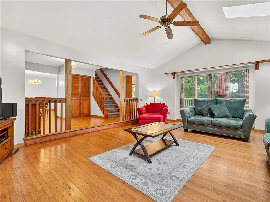 Large Rooms, Plenty Of Space, And Lots Of Light