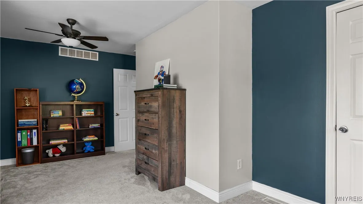 6 Park Meadow Drive, West Seneca, New York 14224, West Seneca, New York 14224, 4 Bedrooms Bedrooms, 7 Rooms Rooms,2 BathroomsBathrooms,Residential,Closed,6 Park Meadow Drive, West Seneca, New York 14224,0,B1629930