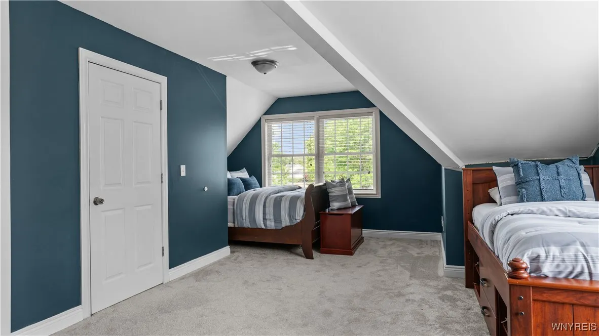 6 Park Meadow Drive, West Seneca, New York 14224, West Seneca, New York 14224, 4 Bedrooms Bedrooms, 7 Rooms Rooms,2 BathroomsBathrooms,Residential,Closed,6 Park Meadow Drive, West Seneca, New York 14224,0,B1629930