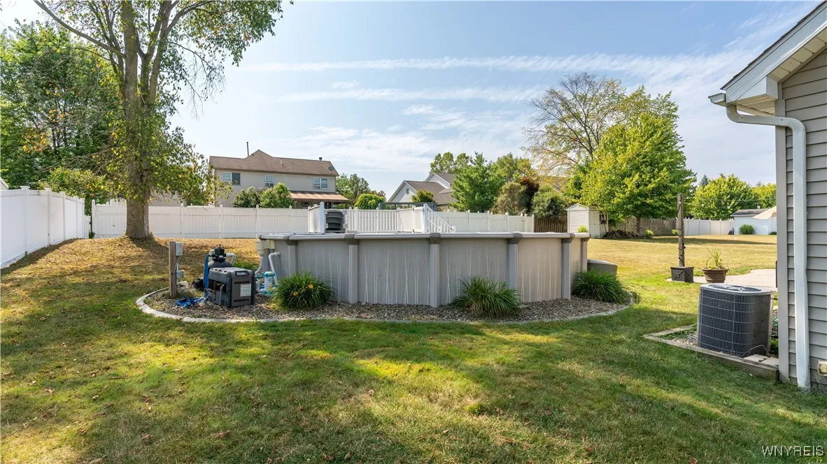 6 Park Meadow Drive, West Seneca, New York 14224, West Seneca, New York 14224, 4 Bedrooms Bedrooms, 7 Rooms Rooms,2 BathroomsBathrooms,Residential,Closed,6 Park Meadow Drive, West Seneca, New York 14224,0,B1629930
