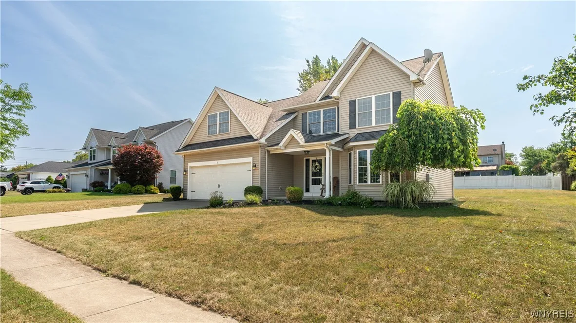 6 Park Meadow Drive, West Seneca, New York 14224, West Seneca, New York 14224, 4 Bedrooms Bedrooms, 7 Rooms Rooms,2 BathroomsBathrooms,Residential,Closed,6 Park Meadow Drive, West Seneca, New York 14224,0,B1629930