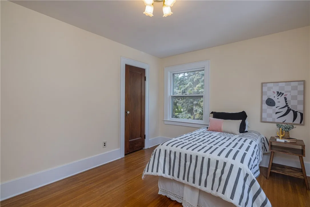 136 Eastland Avenue, Brighton, New York 14618, Brighton, New York 14618, 4 Bedrooms Bedrooms, 8 Rooms Rooms,2 BathroomsBathrooms,Residential,Closed,136 Eastland Avenue, Brighton, New York 14618,0,R1629434