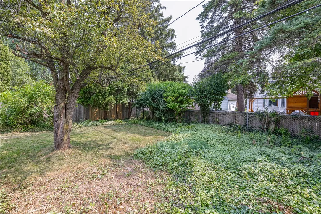 136 Eastland Avenue, Brighton, New York 14618, Brighton, New York 14618, 4 Bedrooms Bedrooms, 8 Rooms Rooms,2 BathroomsBathrooms,Residential,Closed,136 Eastland Avenue, Brighton, New York 14618,0,R1629434