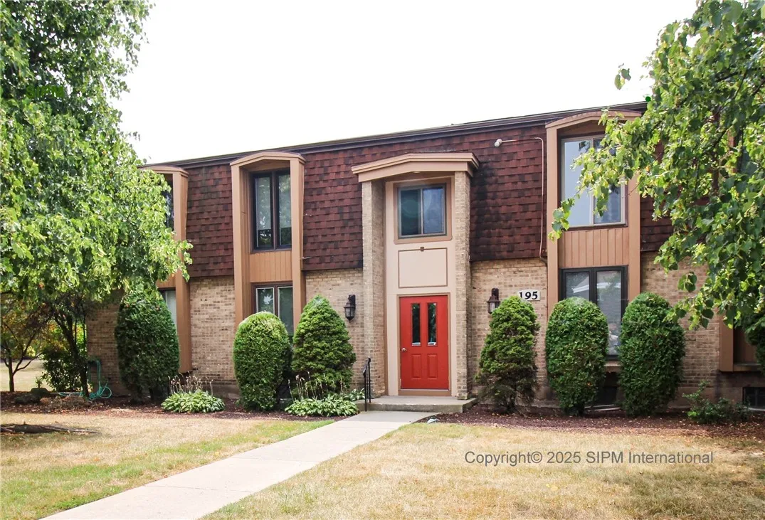 195 Charter Oaks Drive 3, Amherst, New York 14228, Amherst, New York 14228, 2 Bedrooms Bedrooms, 5 Rooms Rooms,1 BathroomBathrooms,Residential,For Sale,195 Charter Oaks Drive 3, Amherst, New York 14228,R1629932