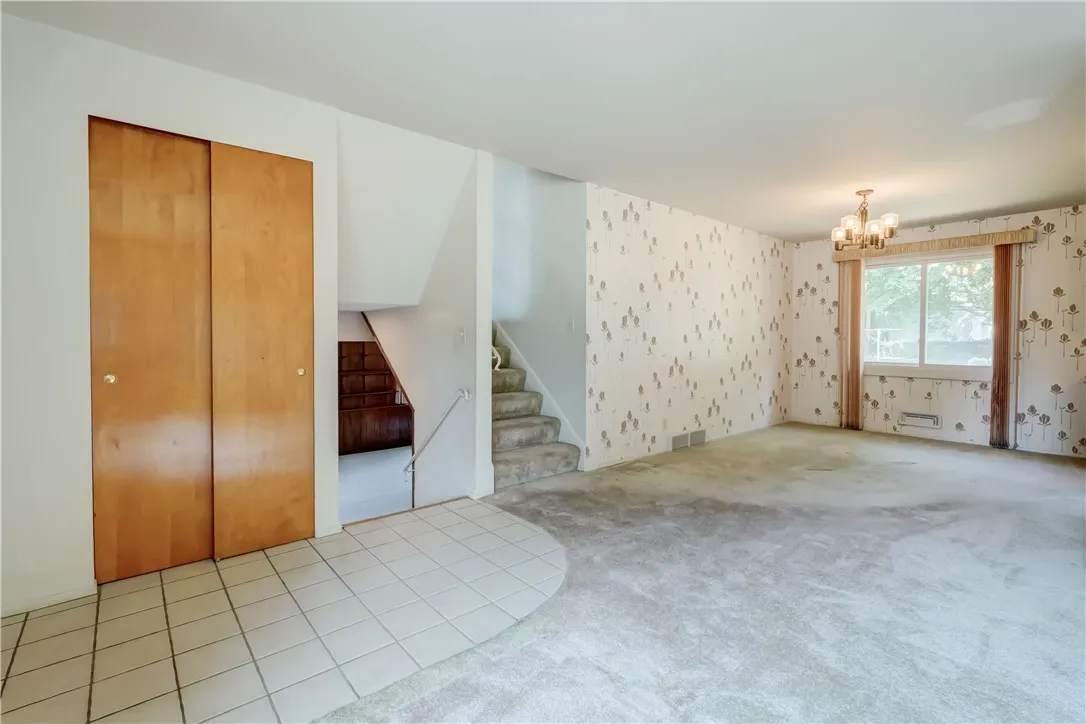 24 Sandstone Drive, Greece, New York 14616, Greece, New York 14616, 3 Bedrooms Bedrooms, 7 Rooms Rooms,1 BathroomBathrooms,Residential,Closed,24 Sandstone Drive, Greece, New York 14616,0,R1630239