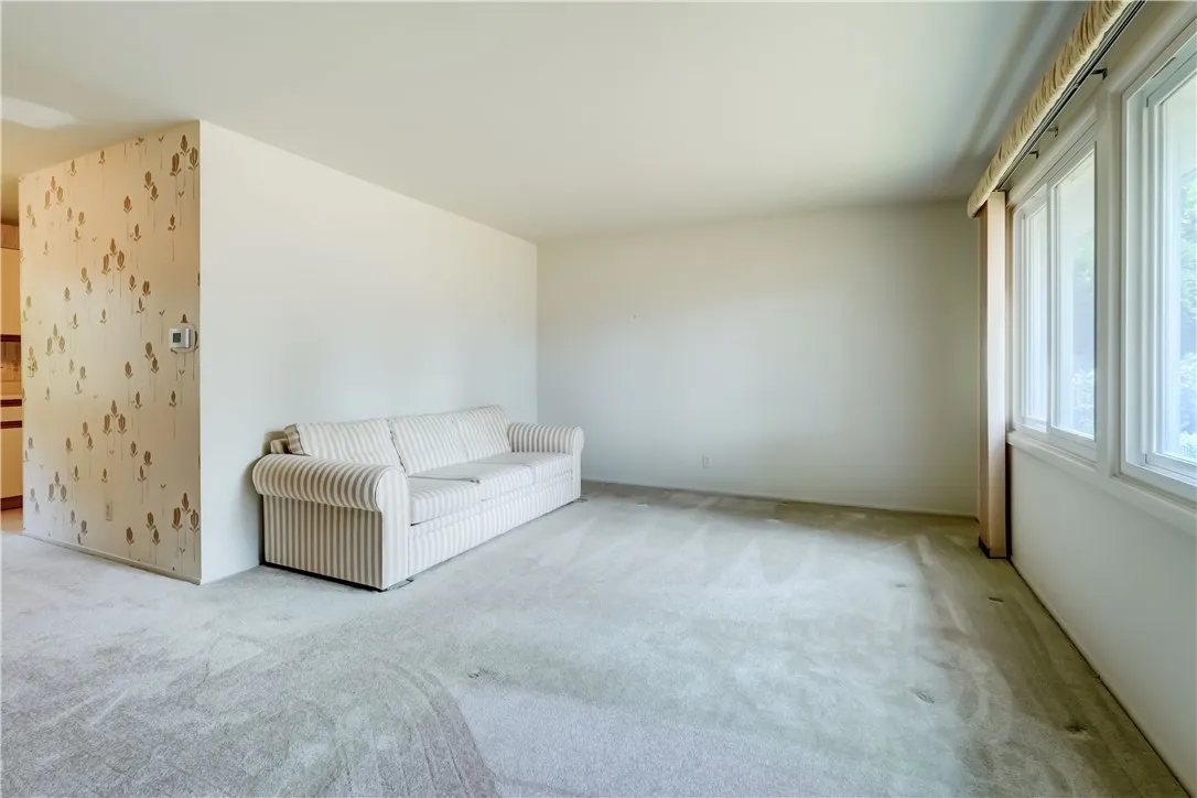 24 Sandstone Drive, Greece, New York 14616, Greece, New York 14616, 3 Bedrooms Bedrooms, 7 Rooms Rooms,1 BathroomBathrooms,Residential,Closed,24 Sandstone Drive, Greece, New York 14616,0,R1630239