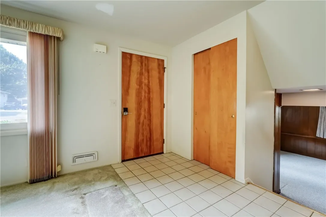 24 Sandstone Drive, Greece, New York 14616, Greece, New York 14616, 3 Bedrooms Bedrooms, 7 Rooms Rooms,1 BathroomBathrooms,Residential,Closed,24 Sandstone Drive, Greece, New York 14616,0,R1630239