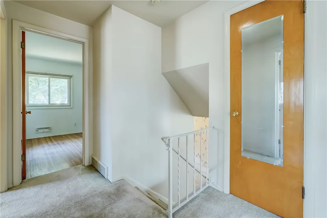 24 Sandstone Drive, Greece, New York 14616, Greece, New York 14616, 3 Bedrooms Bedrooms, 7 Rooms Rooms,1 BathroomBathrooms,Residential,Closed,24 Sandstone Drive, Greece, New York 14616,0,R1630239