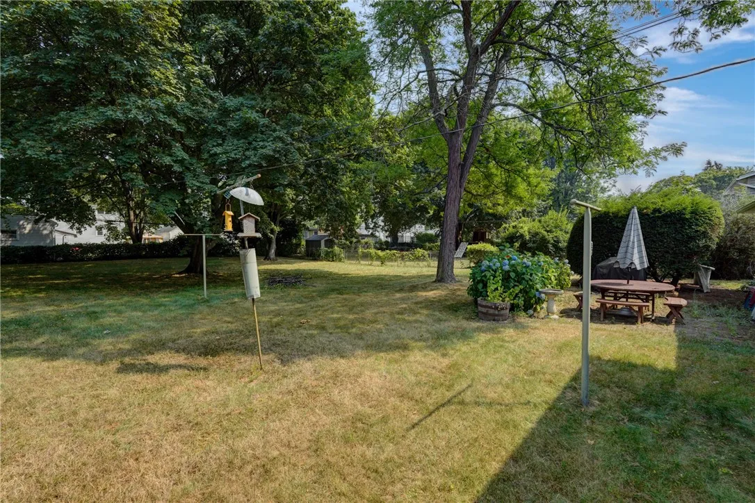 24 Sandstone Drive, Greece, New York 14616, Greece, New York 14616, 3 Bedrooms Bedrooms, 7 Rooms Rooms,1 BathroomBathrooms,Residential,Closed,24 Sandstone Drive, Greece, New York 14616,0,R1630239