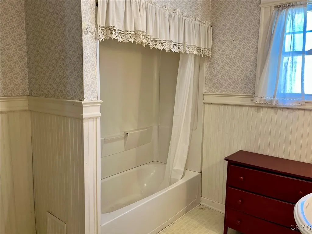 362 South 4th Street, Fulton, New York 13069, Fulton, New York 13069, 4 Bedrooms Bedrooms, 13 Rooms Rooms,1 BathroomBathrooms,Residential,Closed,362 South 4th Street, Fulton, New York 13069,0,S1629852