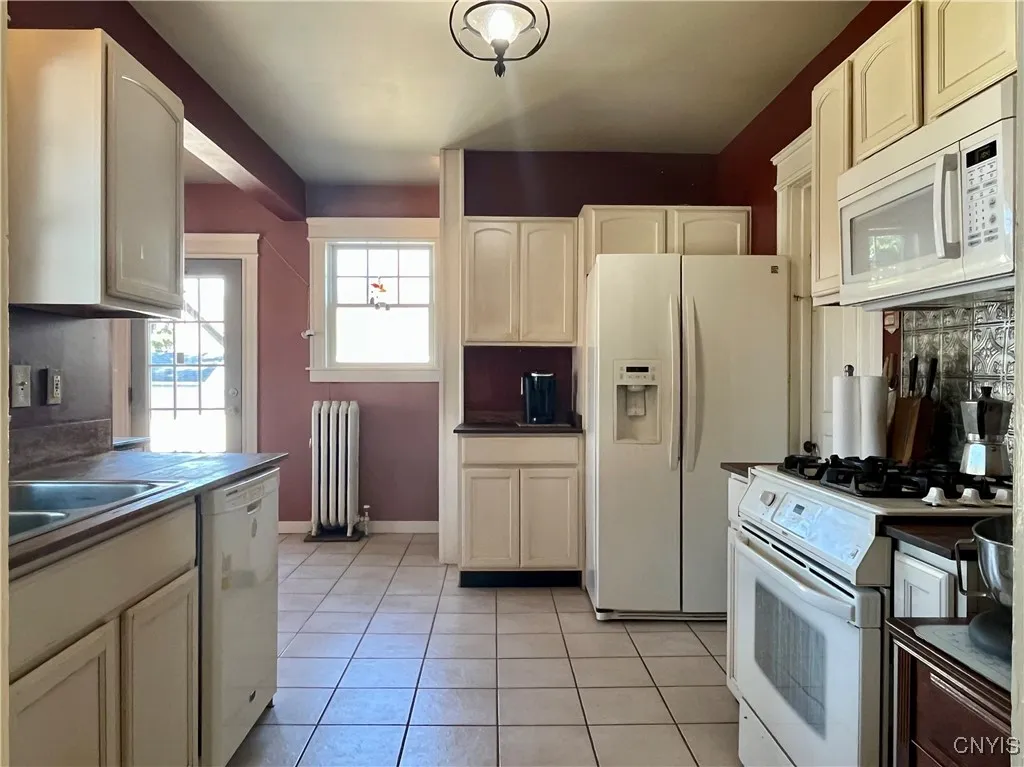 362 South 4th Street, Fulton, New York 13069, Fulton, New York 13069, 4 Bedrooms Bedrooms, 13 Rooms Rooms,1 BathroomBathrooms,Residential,Closed,362 South 4th Street, Fulton, New York 13069,0,S1629852