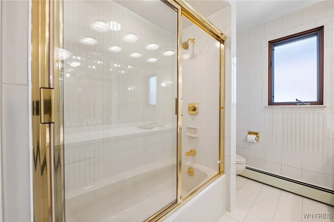 624 Woodland Drive, Tonawanda, New York 14223, Tonawanda, New York 14223, 3 Bedrooms Bedrooms, 11 Rooms Rooms,3 BathroomsBathrooms,Residential,For Sale,624 Woodland Drive, Tonawanda, New York 14223,B1630175