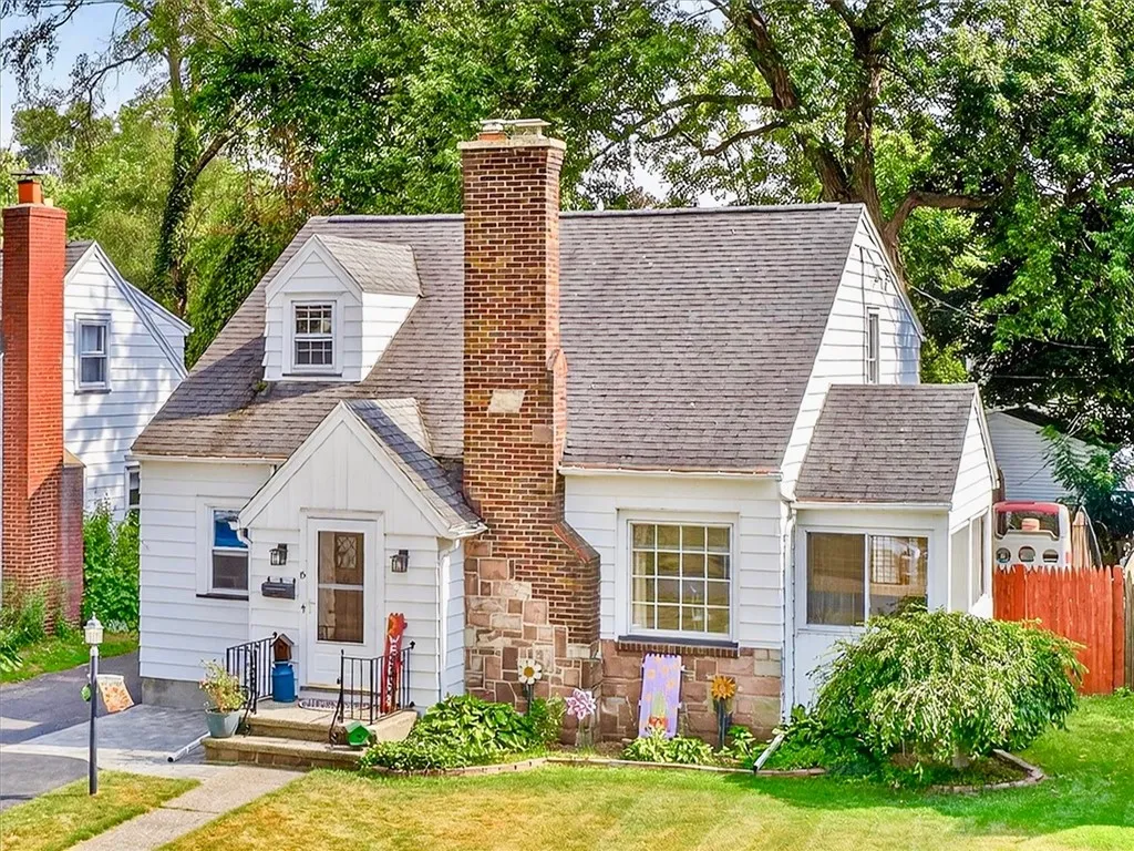 15 Burwell Road, Irondequoit, New York 14617, Irondequoit, New York 14617, 3 Bedrooms Bedrooms, 6 Rooms Rooms,2 BathroomsBathrooms,Residential,Closed,15 Burwell Road, Irondequoit, New York 14617,0,R1630208