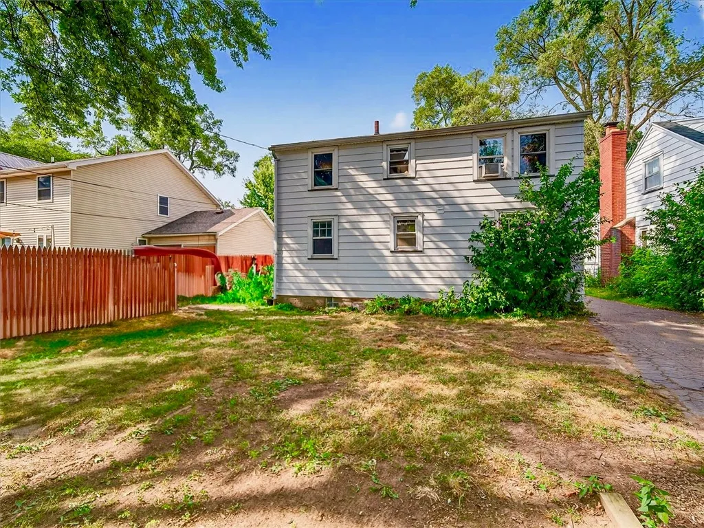 15 Burwell Road, Irondequoit, New York 14617, Irondequoit, New York 14617, 3 Bedrooms Bedrooms, 6 Rooms Rooms,2 BathroomsBathrooms,Residential,Closed,15 Burwell Road, Irondequoit, New York 14617,0,R1630208