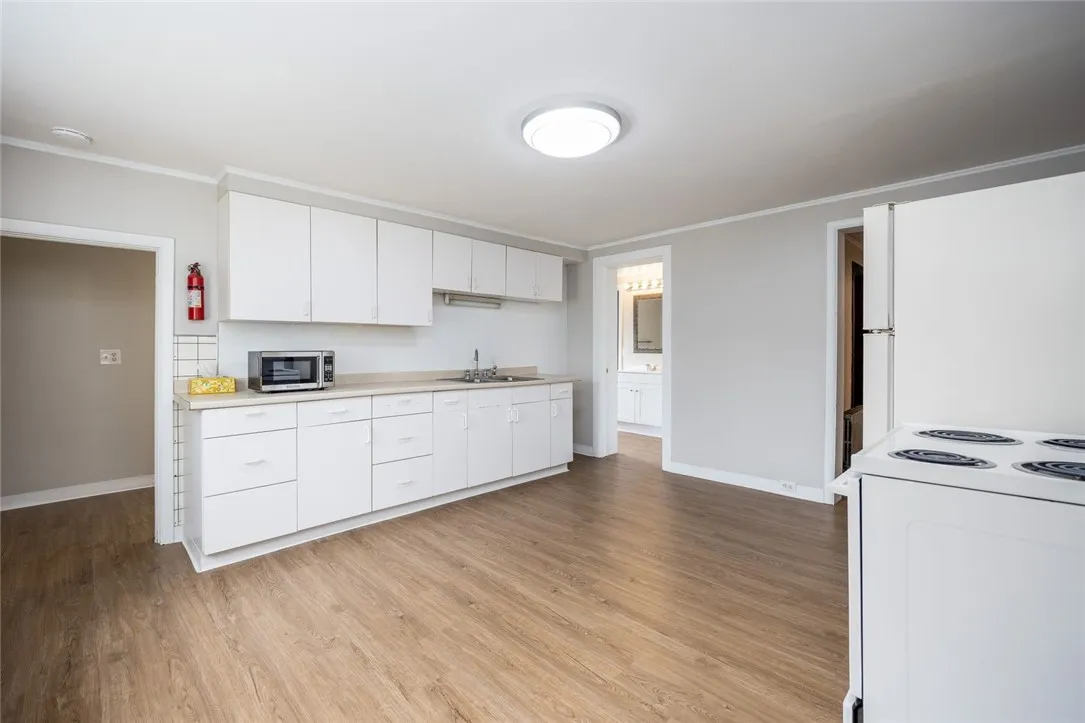 757 Holt Rd, Webster, New York 14580, Webster, New York 14580, 2 Bedrooms Bedrooms, 6 Rooms Rooms,1 BathroomBathrooms,Residential Lease,Closed,757 Holt Rd, Webster, New York 14580,0,R1630270