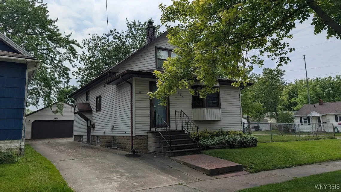 194 Wheeler Street, Tonawanda, New York 14150, Tonawanda, New York 14150, 3 Bedrooms Bedrooms, 6 Rooms Rooms,1 BathroomBathrooms,Residential,Closed,194 Wheeler Street, Tonawanda, New York 14150,0,B1629654