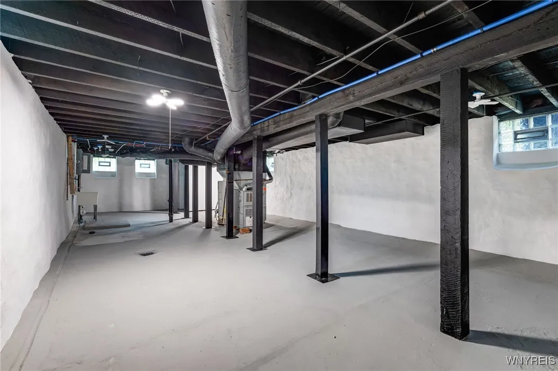 1602 Jefferson Avenue, Buffalo, New York 14208, Buffalo, New York 14208, 5 Bedrooms Bedrooms, ,2 BathroomsBathrooms,Residential,Closed,1602 Jefferson Avenue, Buffalo, New York 14208,0,B1630287