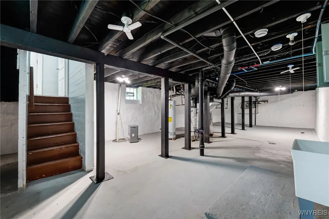 1602 Jefferson Avenue, Buffalo, New York 14208, Buffalo, New York 14208, 5 Bedrooms Bedrooms, ,2 BathroomsBathrooms,Residential,Closed,1602 Jefferson Avenue, Buffalo, New York 14208,0,B1630287